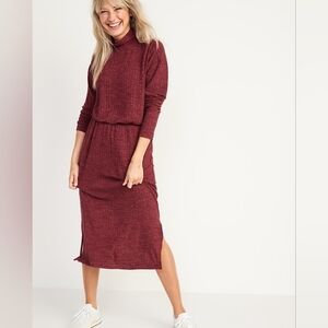 Old Navy Waist-defined Turtleneck Midi Dress in Crimson Cranberry L